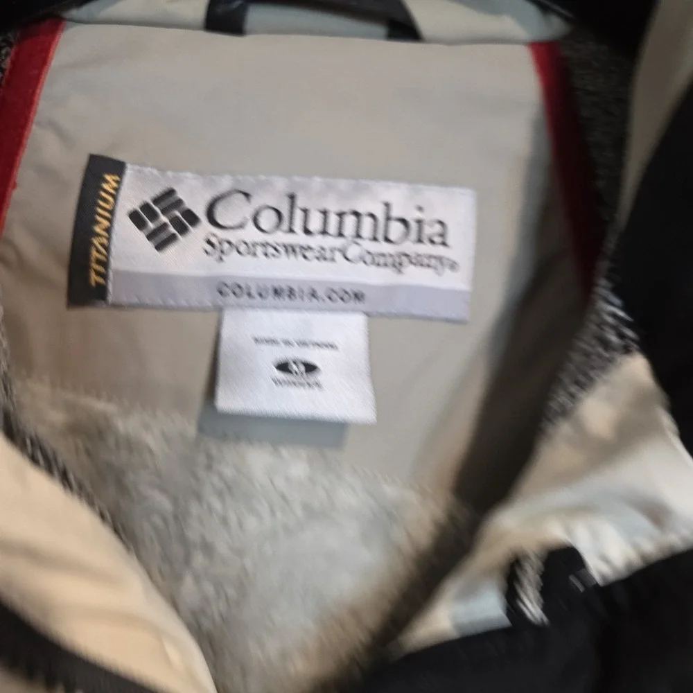 Gorpcore Columbia Titanium Omni-Tech Ski‎ Jacket Womens Medium White Hooded Coat